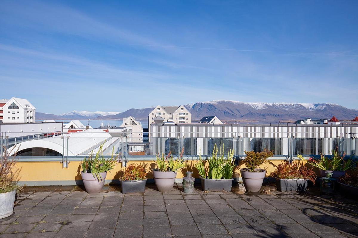 Penthouse Apartment With Panasonic Mountain View Рейкьявик Экстерьер фото